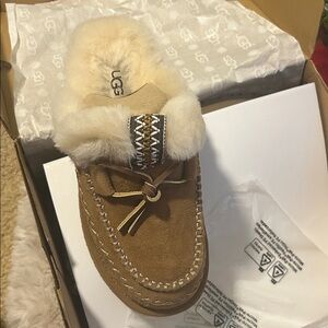 UGG Women's Disquette Alpine slippers